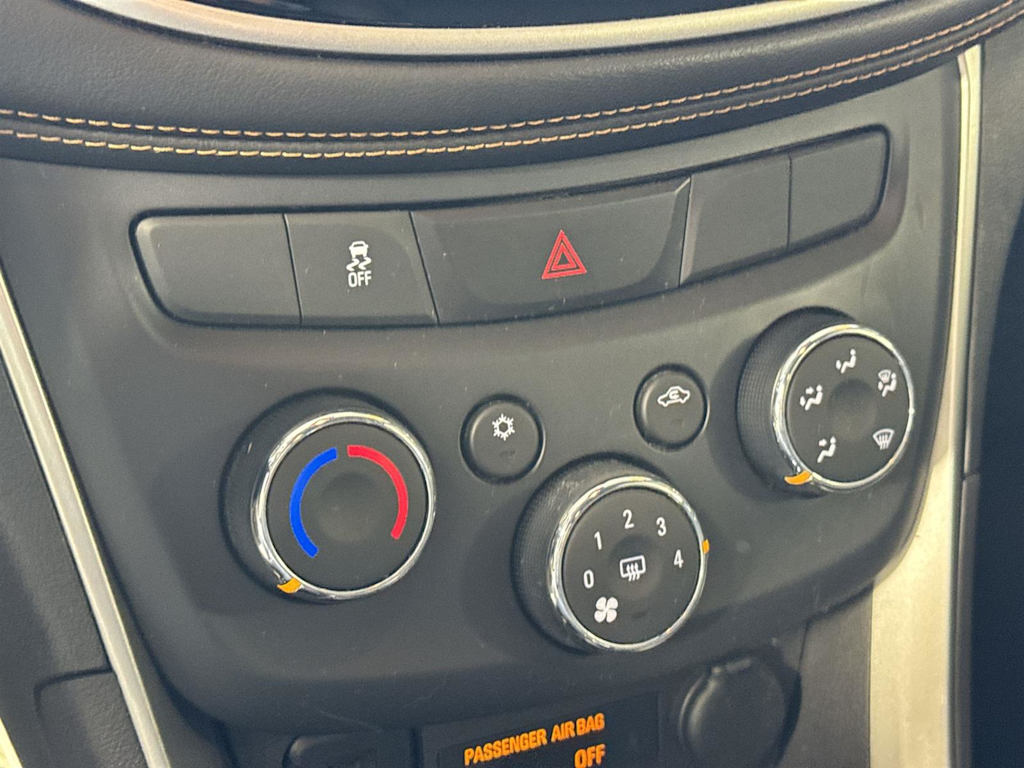 Thumbnail: 2018 Chevrolet Trax - 22