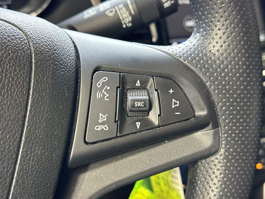 Thumbnail: 2018 Chevrolet Trax - 26