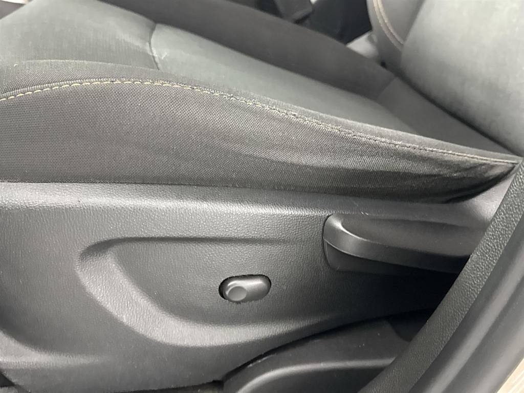 Thumbnail: 2018 Chevrolet Trax - 19