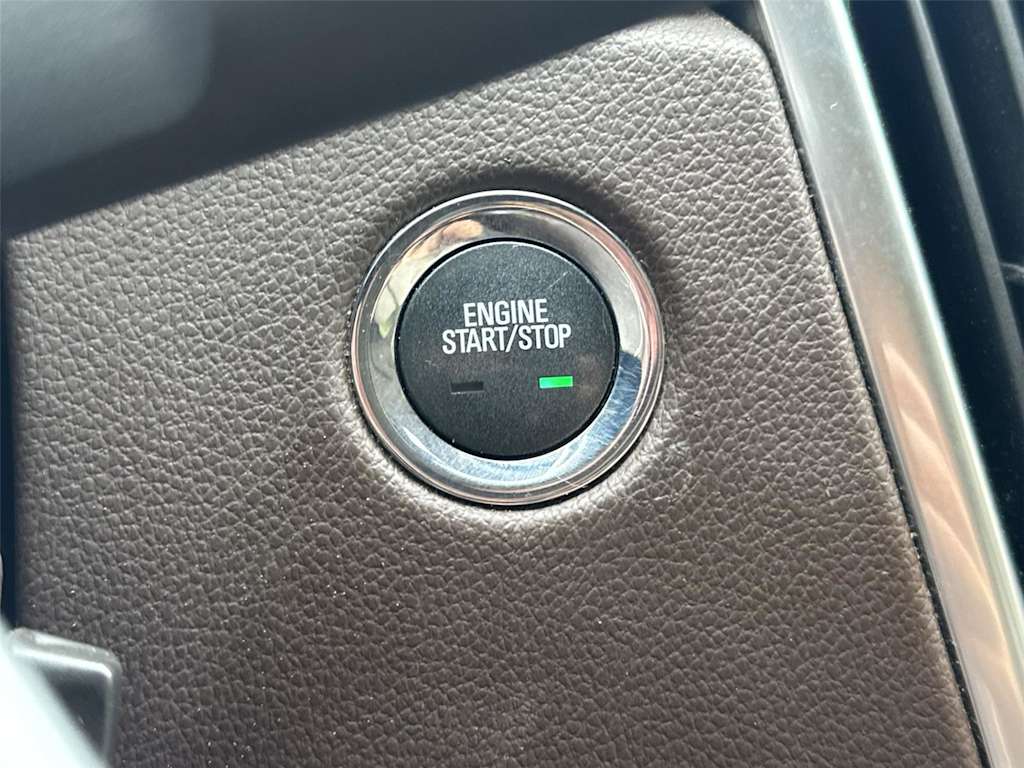 Thumbnail: 2015 Cadillac SRX - 28
