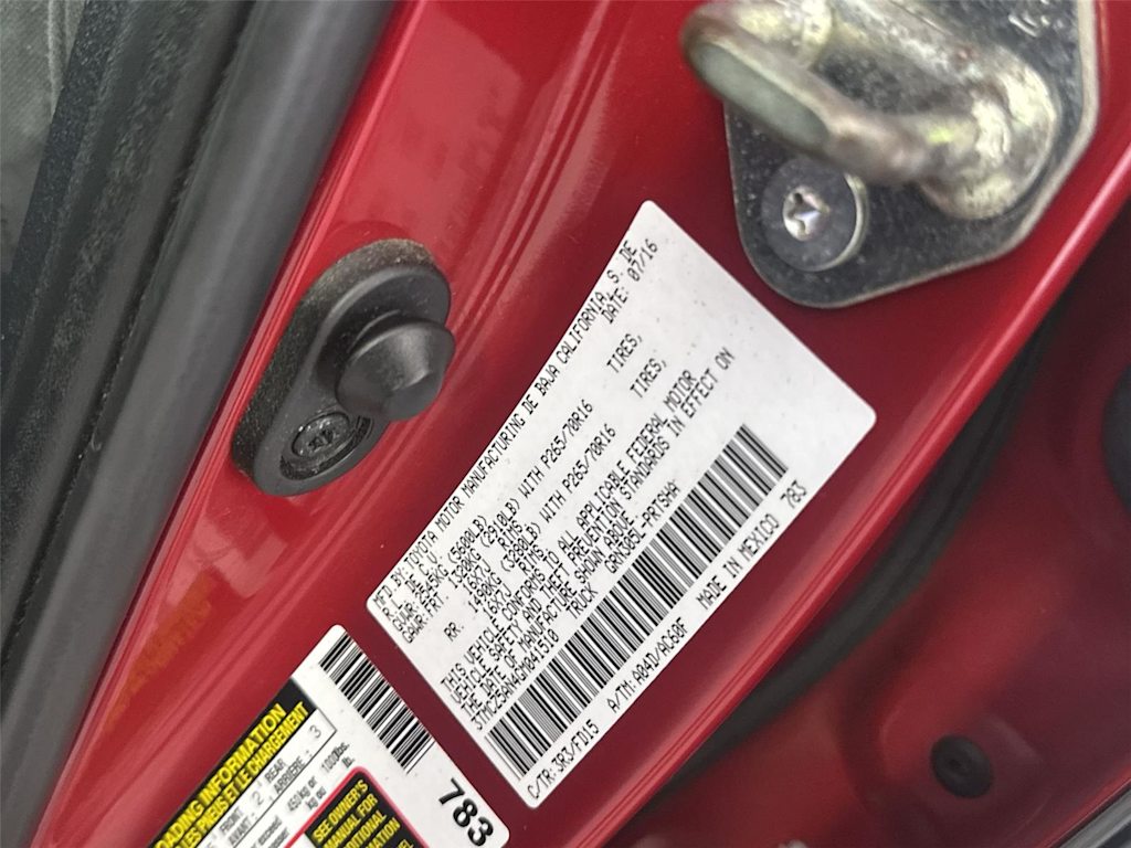 Thumbnail: 2016 Toyota Tacoma - 13