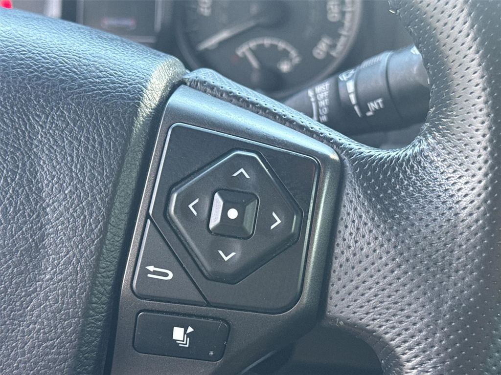 Thumbnail: 2016 Toyota Tacoma - 26