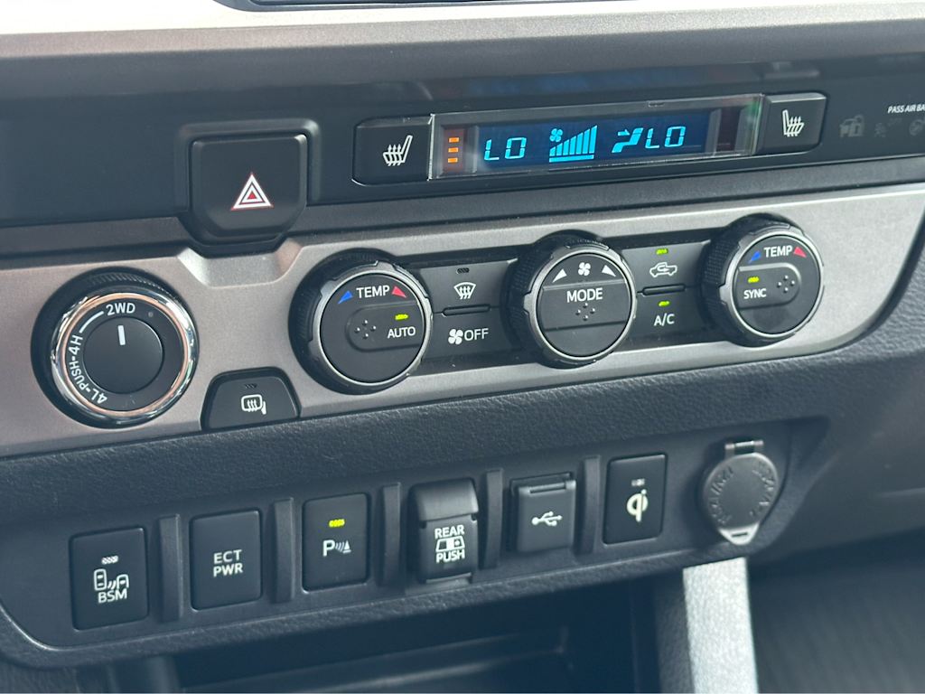 Thumbnail: 2021 Toyota Tacoma - 20