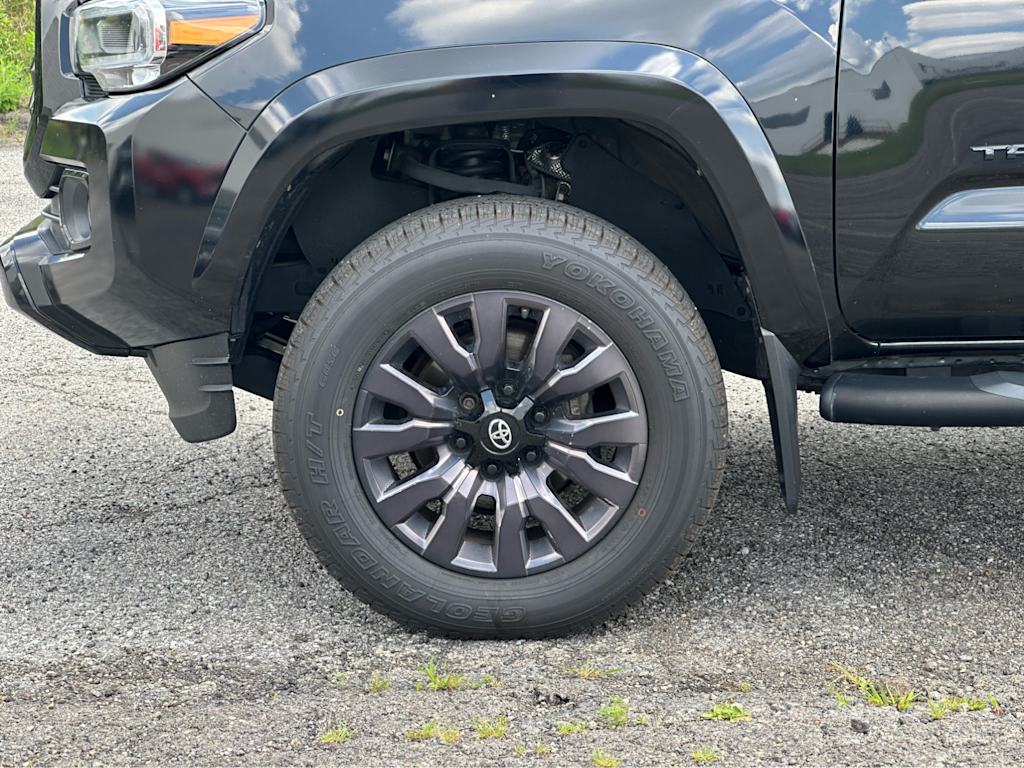 Thumbnail: 2021 Toyota Tacoma - 8