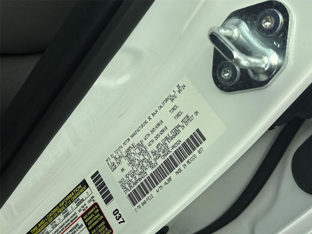 Thumbnail: 2024 Toyota Tacoma - 14