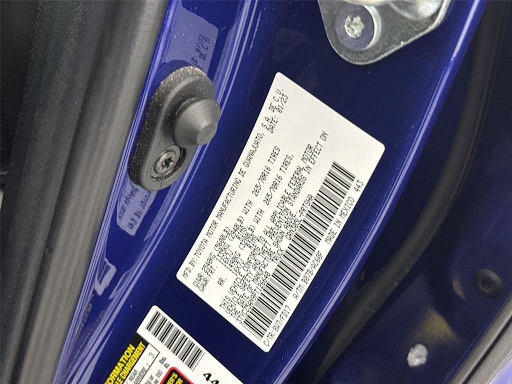Thumbnail: 2023 Toyota Tacoma - 14