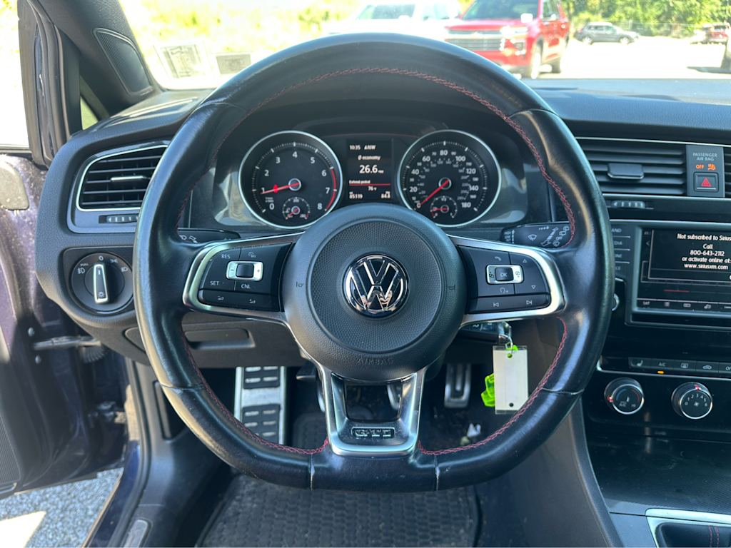 Thumbnail: 2017 Volkswagen Golf - 2