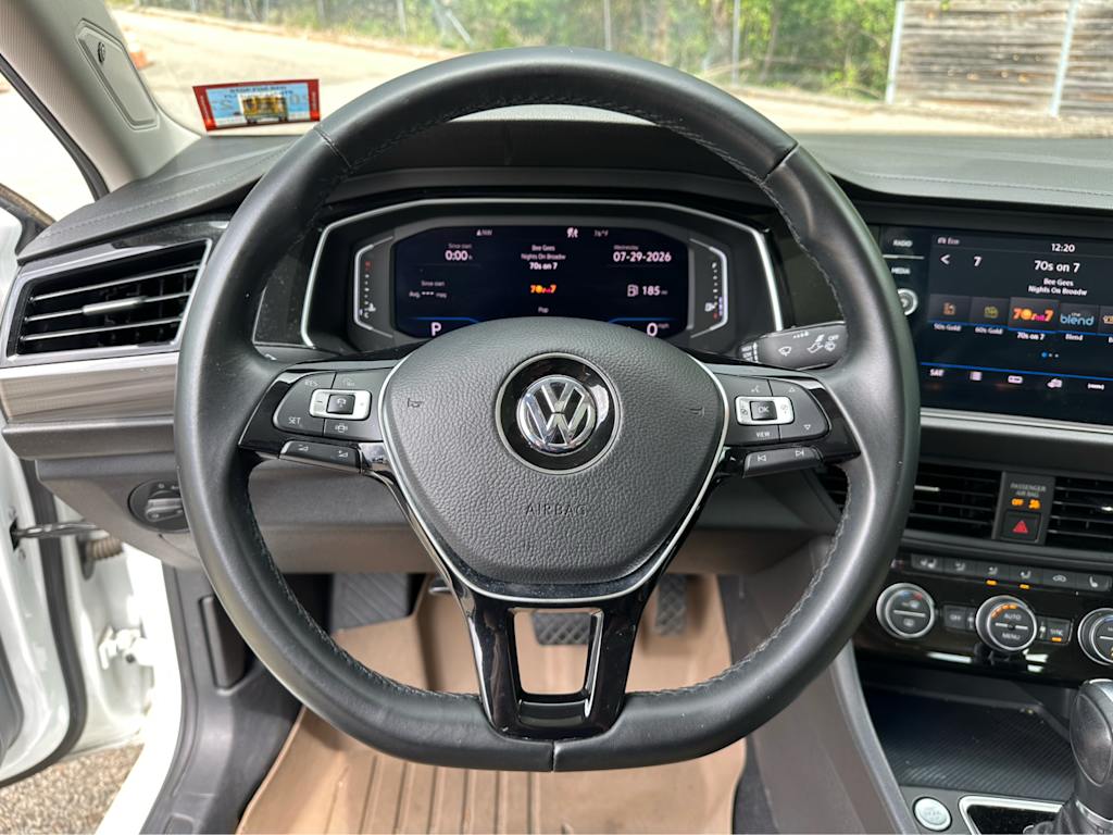 Thumbnail: 2019 Volkswagen Jetta - 2