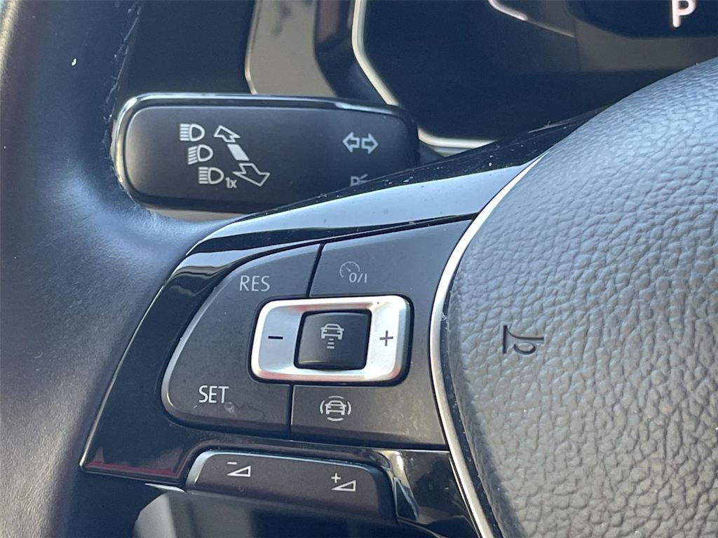 Thumbnail: 2019 Volkswagen Jetta - 25