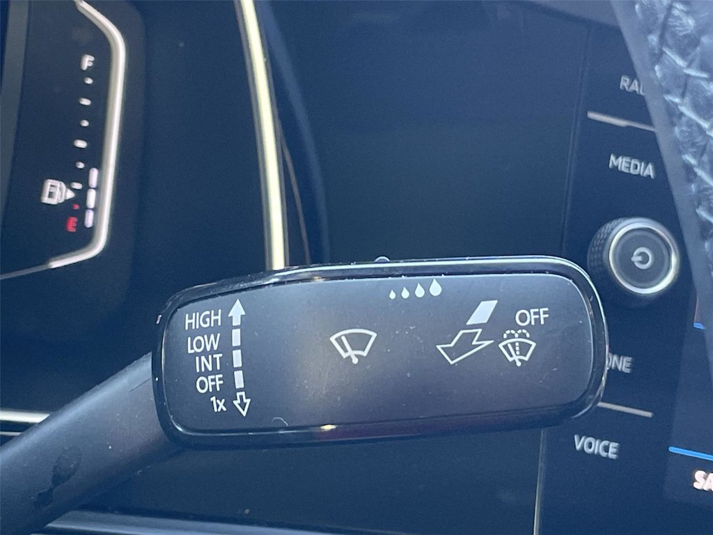 Thumbnail: 2019 Volkswagen Jetta - 28