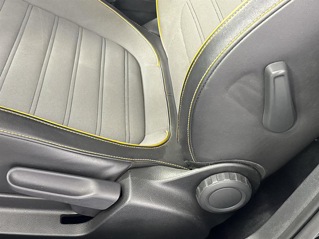 Thumbnail: 2016 Volkswagen Beetle - 19