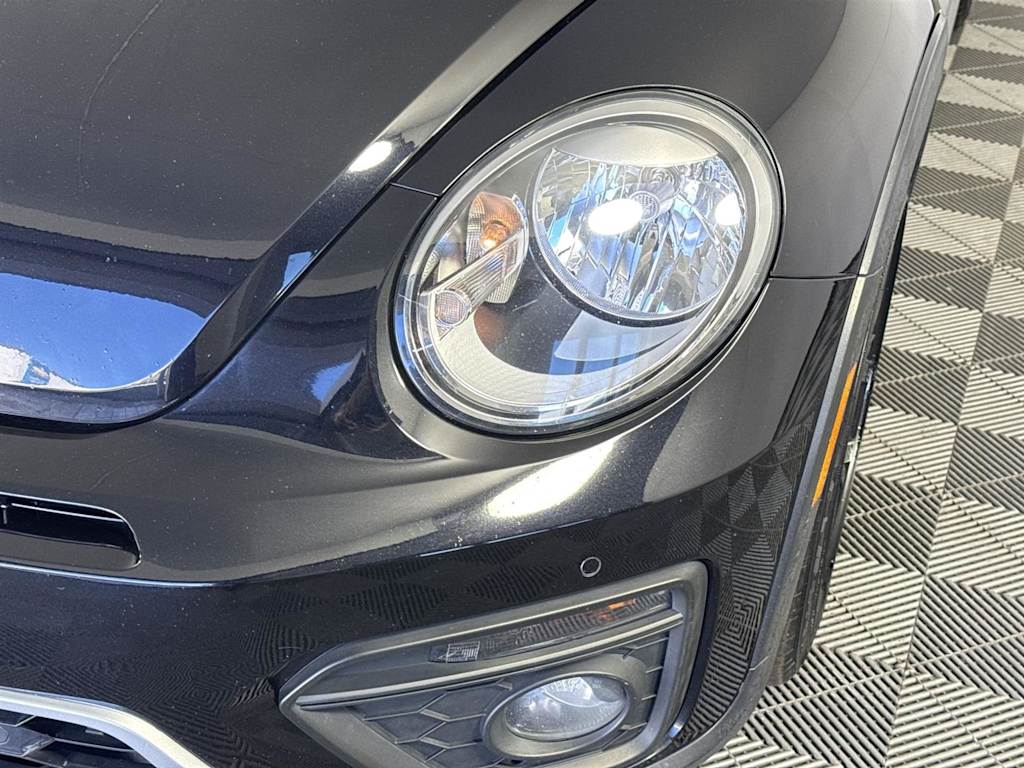 Thumbnail: 2016 Volkswagen Beetle - 18