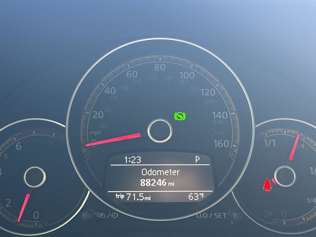 Thumbnail: 2016 Volkswagen Beetle - 12