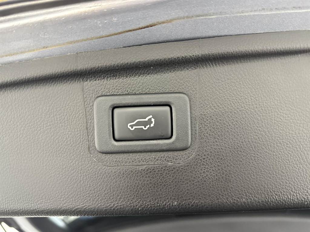 Thumbnail: 2018 Subaru Outback - 21