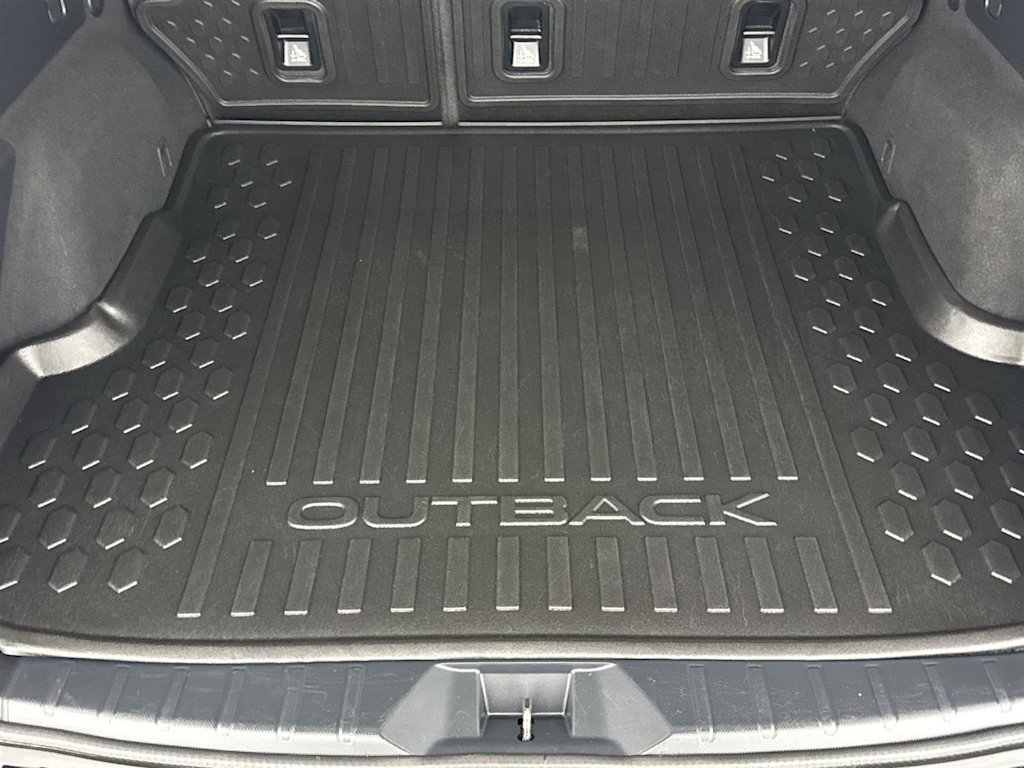 2021 Subaru Outback Limited 13