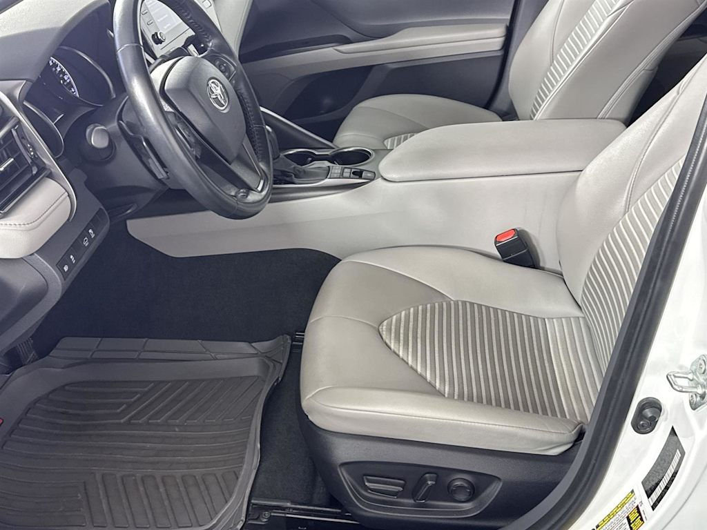 2023 Toyota Camry SE 7