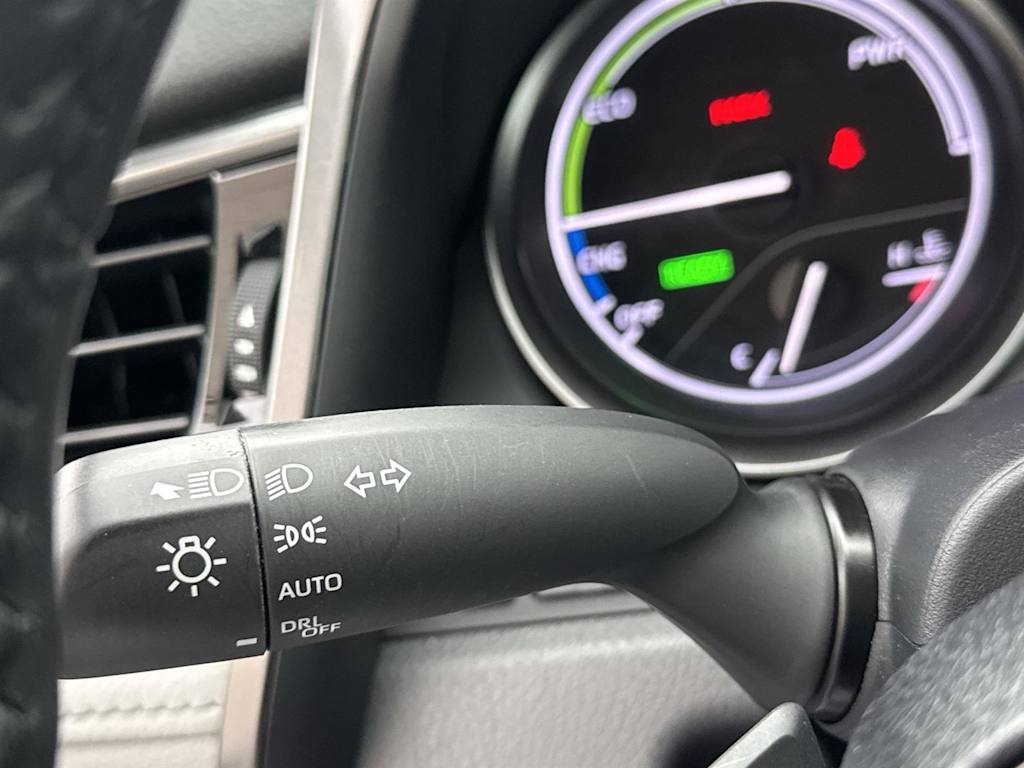 2023 Toyota Camry SE 27