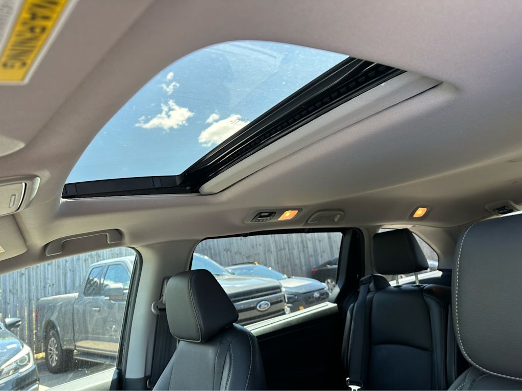 Thumbnail: 2023 Honda Odyssey - 16