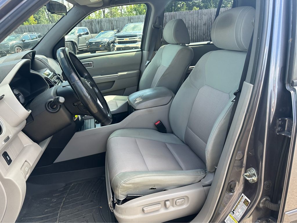 Thumbnail: 2015 Honda Pilot - 9
