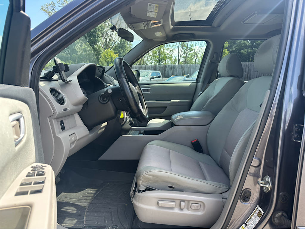 Thumbnail: 2015 Honda Pilot - 8