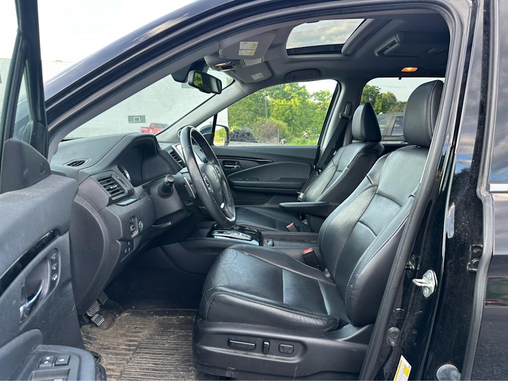 Thumbnail: 2018 Honda Pilot - 8