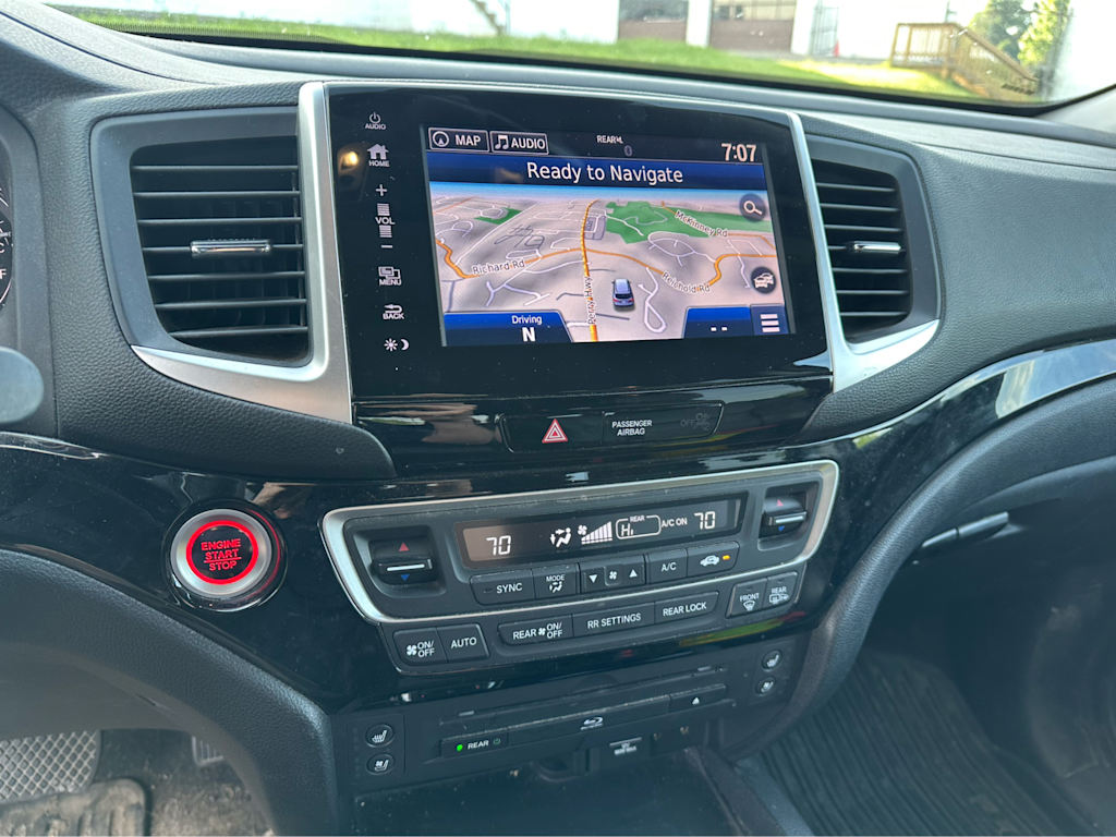 Thumbnail: 2018 Honda Pilot - 11