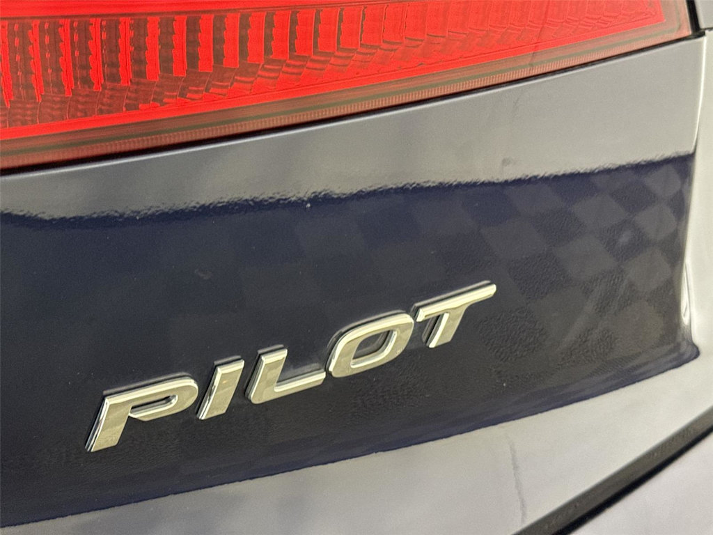 Thumbnail: 2018 Honda Pilot - 6