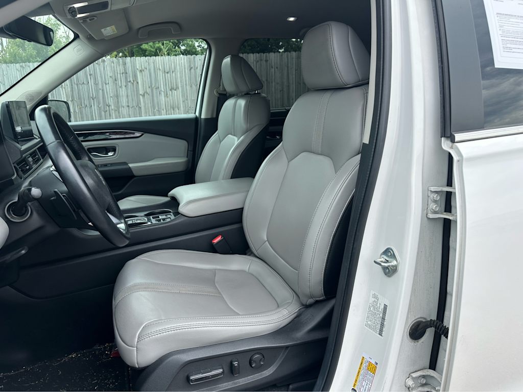 Thumbnail: 2025 Honda Pilot - 9