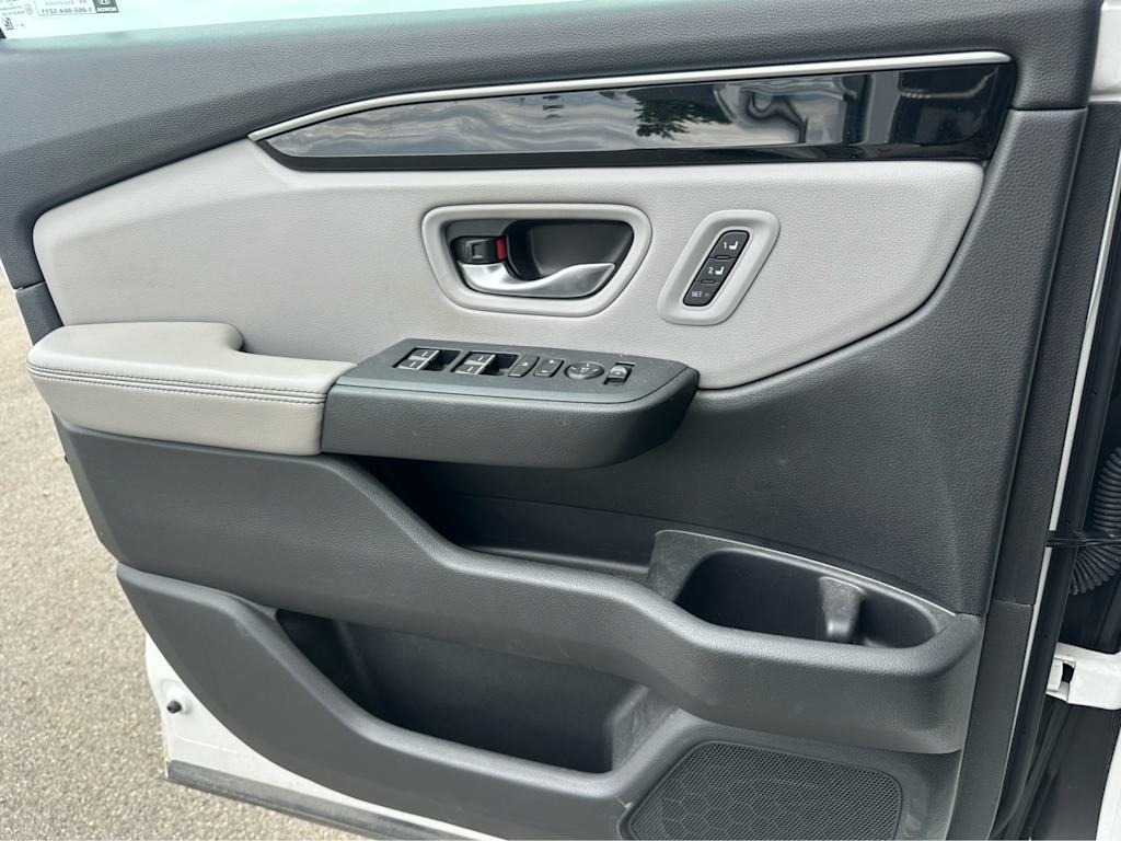 Thumbnail: 2025 Honda Pilot - 20
