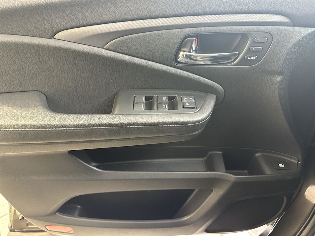 Thumbnail: 2023 Honda Ridgeline - 24