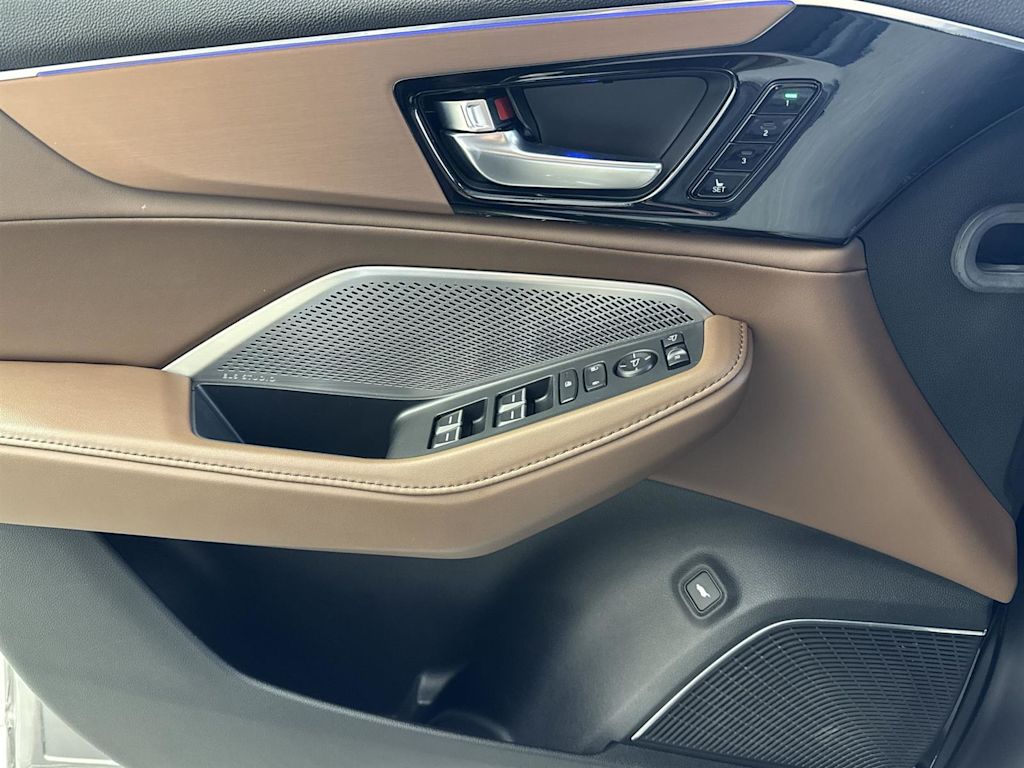 Thumbnail: 2024 Acura MDX - 23