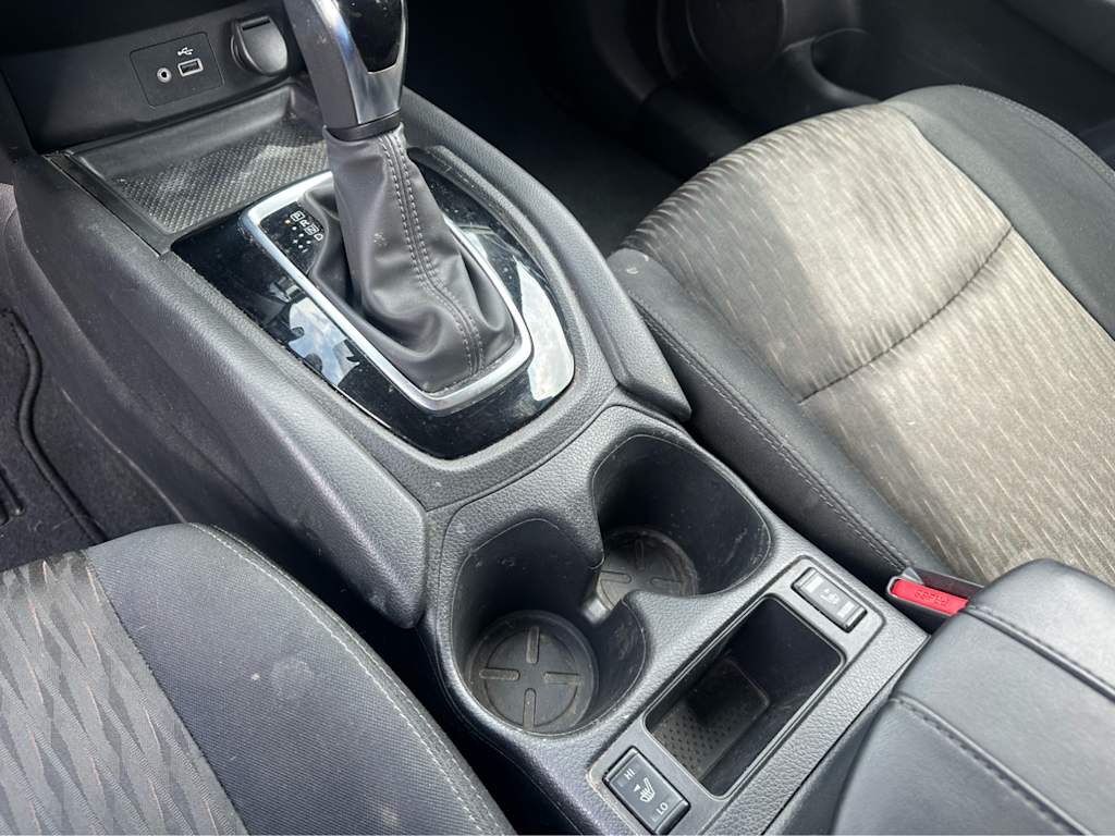 Thumbnail: 2019 Nissan Rogue - 12