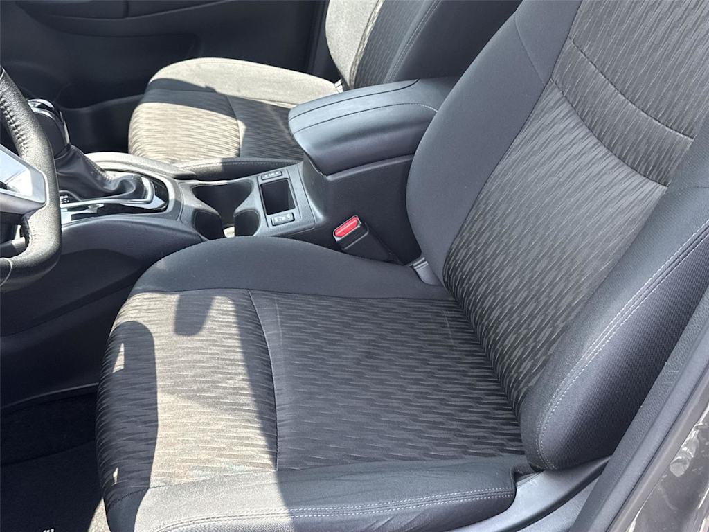 Thumbnail: 2019 Nissan Rogue - 8