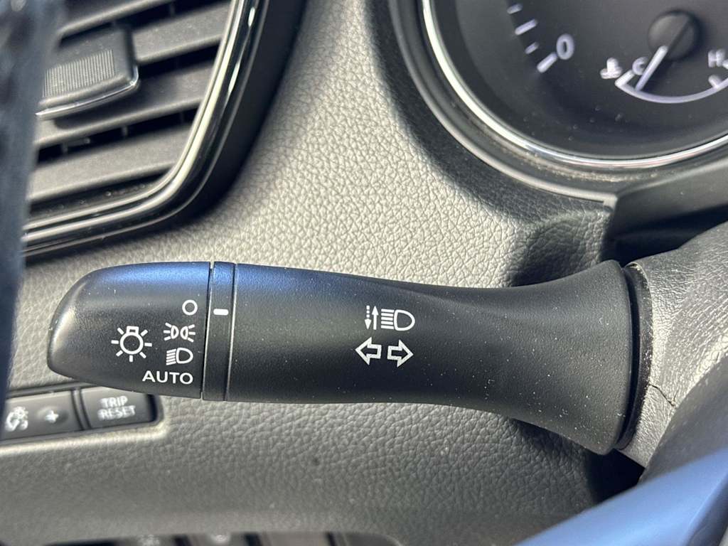 Thumbnail: 2017 Nissan Rogue - 29