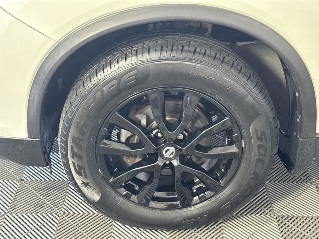 Thumbnail: 2017 Nissan Rogue - 6