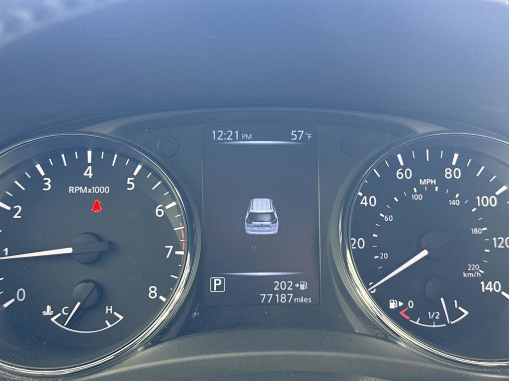 Thumbnail: 2017 Nissan Rogue - 12