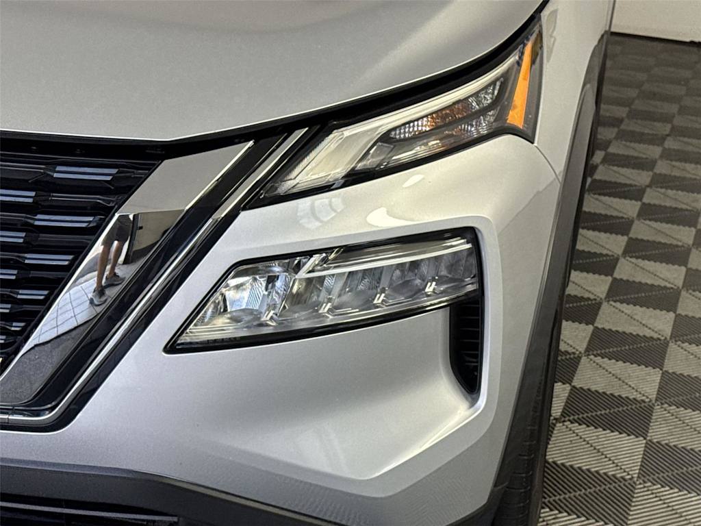 Thumbnail: 2023 Nissan Rogue - 16