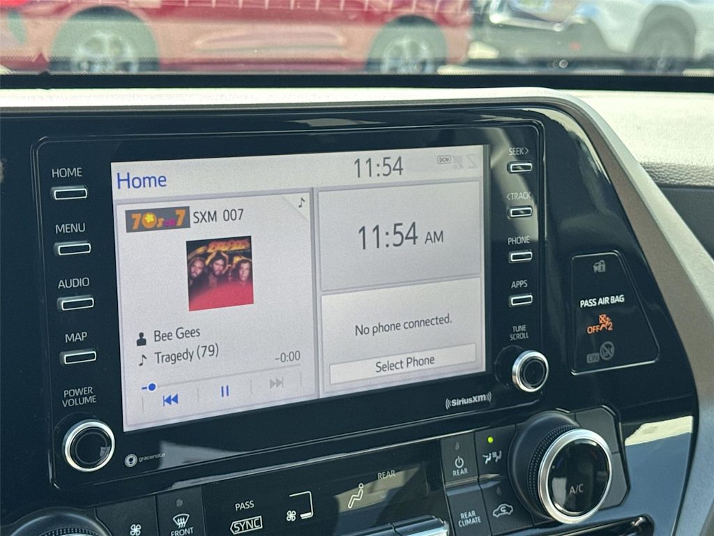 Thumbnail: 2021 Toyota Highlander - 9