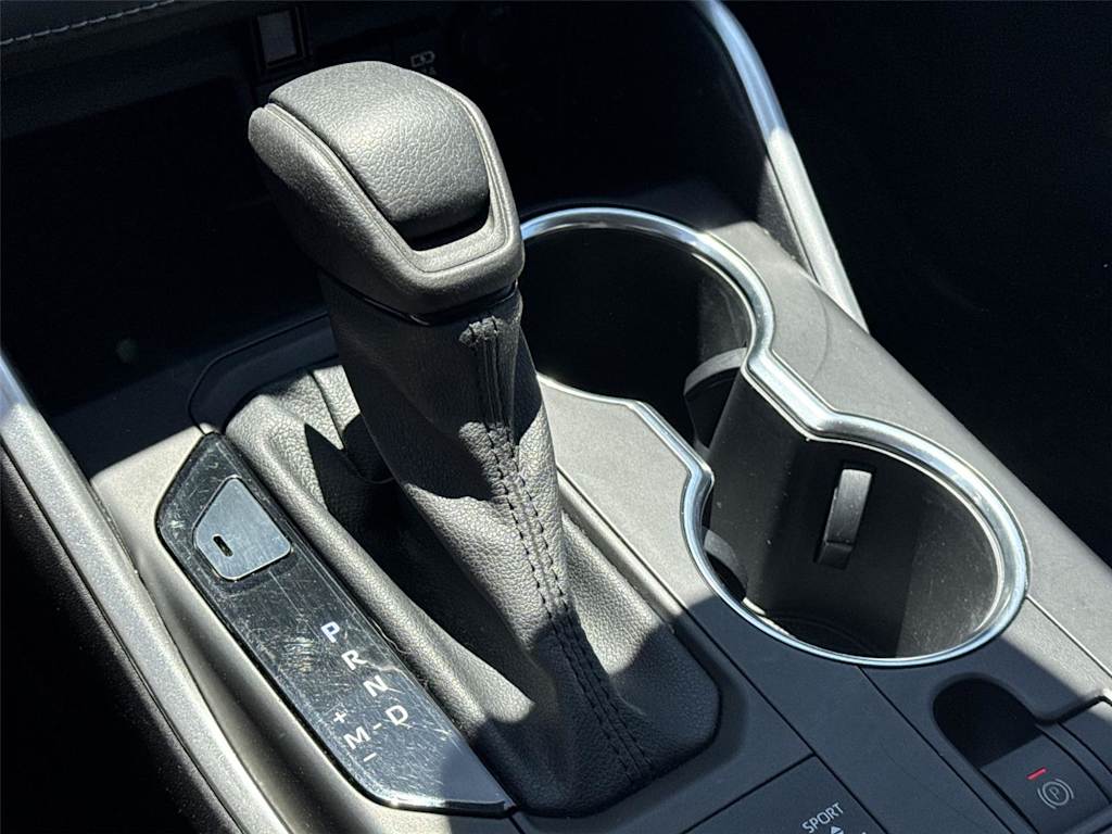 Thumbnail: 2021 Toyota Highlander - 10
