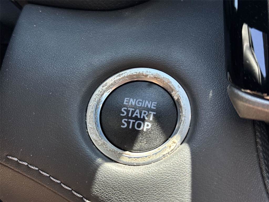 Thumbnail: 2021 Toyota Highlander - 29