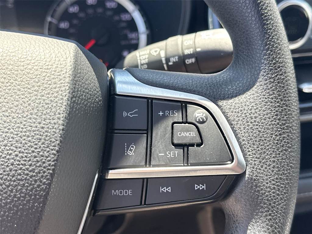 Thumbnail: 2021 Toyota Highlander - 26
