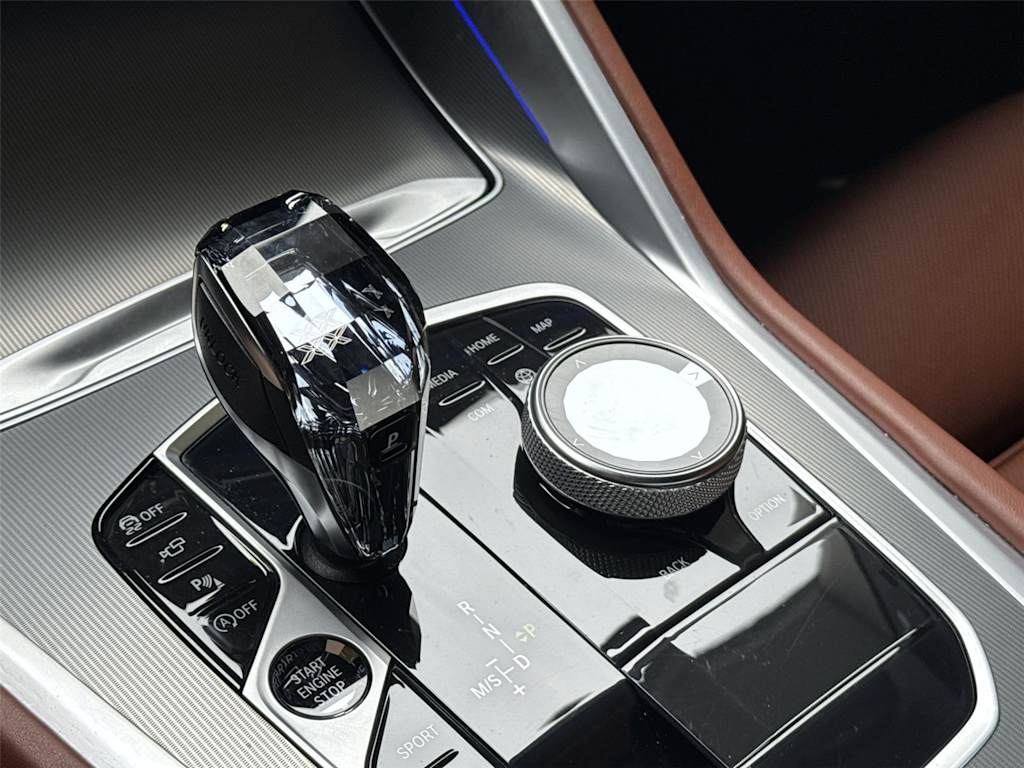 Thumbnail: 2022 BMW X6 - 10