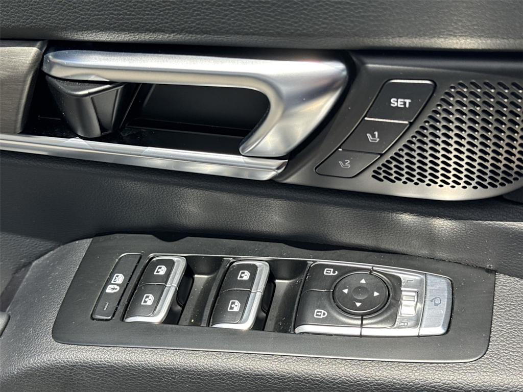Thumbnail: 2024 Kia Telluride - 24