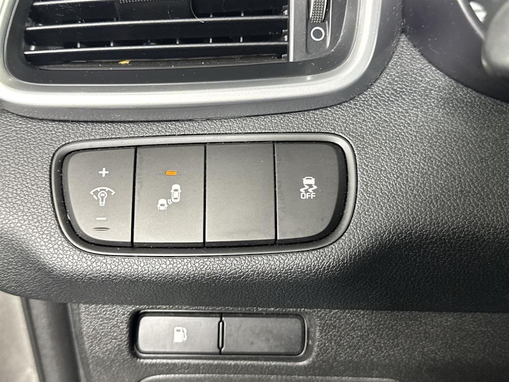 2019 Kia Sorento LX 26