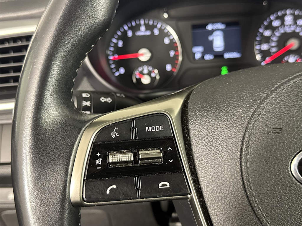 2019 Kia Sorento LX 27