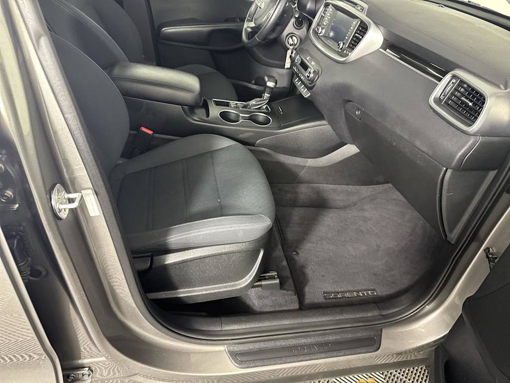 2019 Kia Sorento LX 20