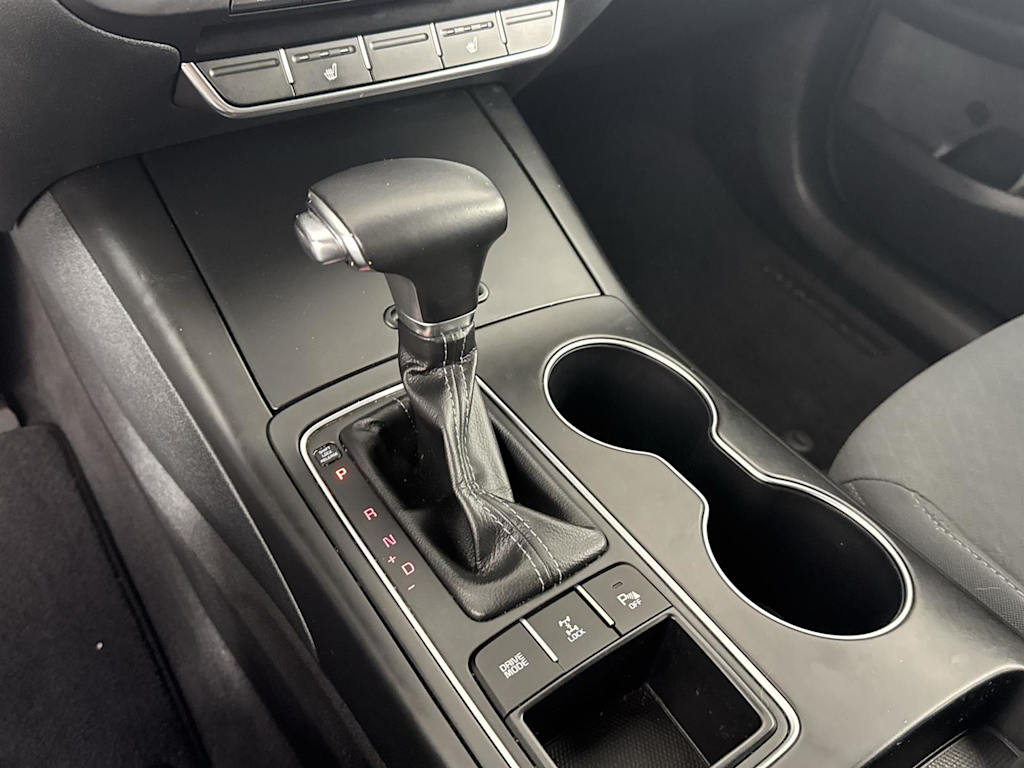 2019 Kia Sorento LX 23