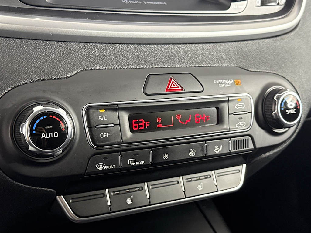 2019 Kia Sorento LX 22