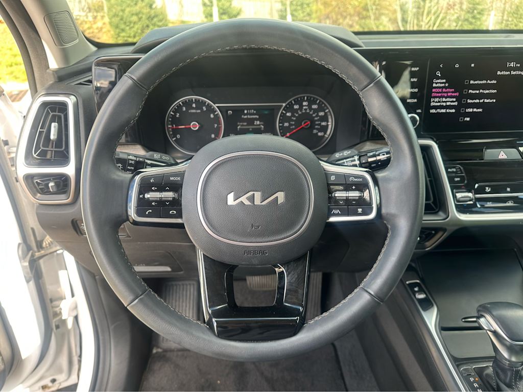 Thumbnail: 2023 Kia Sorento - 2