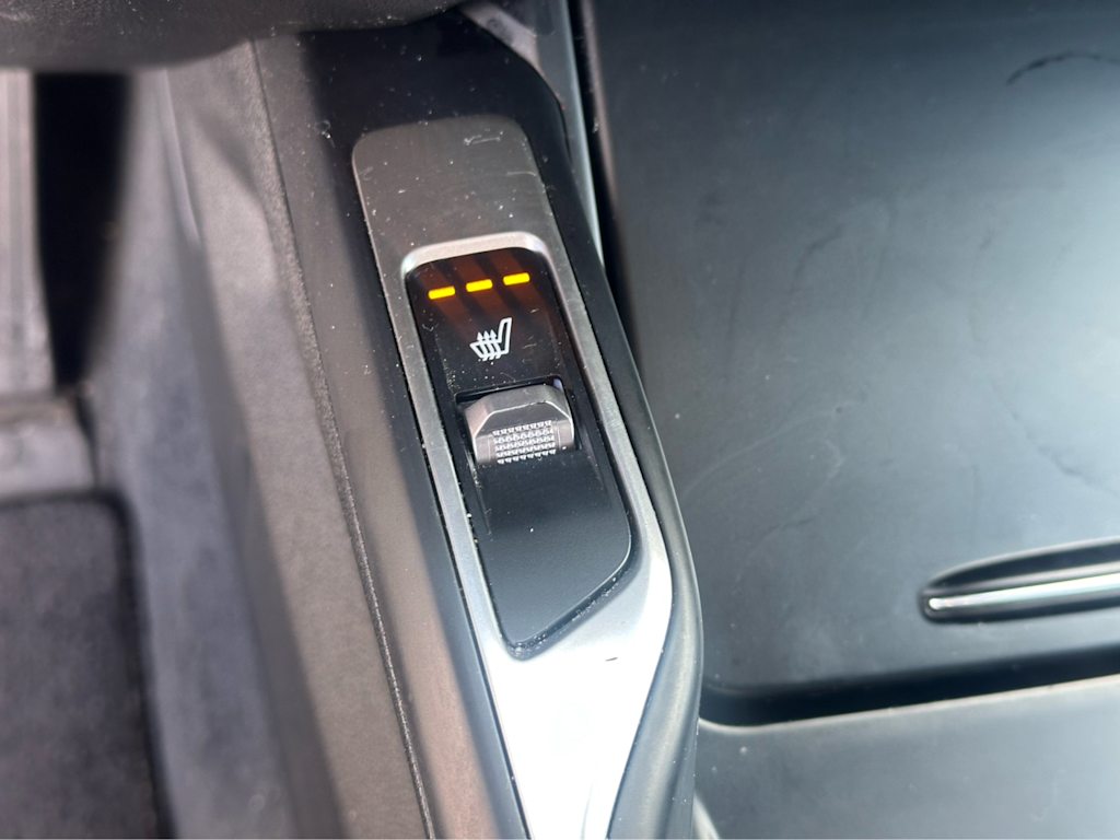 Thumbnail: 2023 Kia Sorento - 21